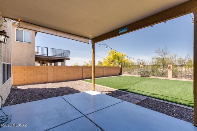 5752 W King Snake Drive, Tucson, AZ 85742