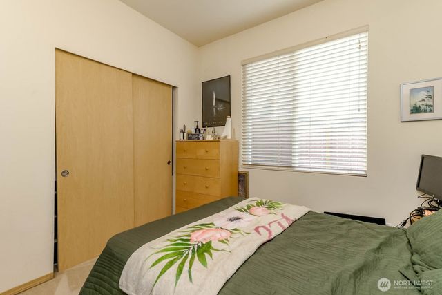 2986 S 296th Street, Federal Way, WA 98003