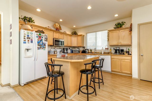2986 S 296th Street, Federal Way, WA 98003