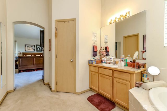 2986 S 296th Street, Federal Way, WA 98003