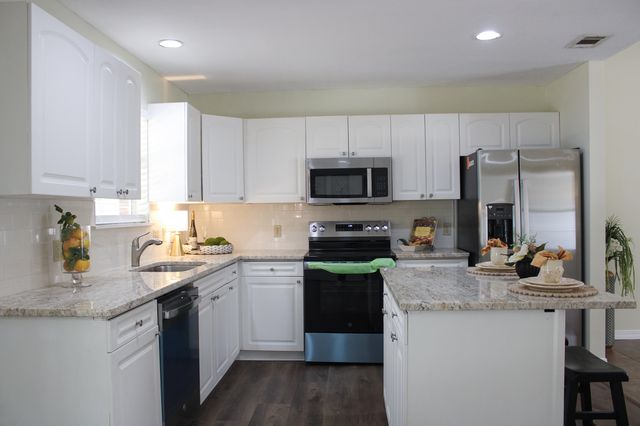 12 Southdown Rd., Sumrall, MS 39482