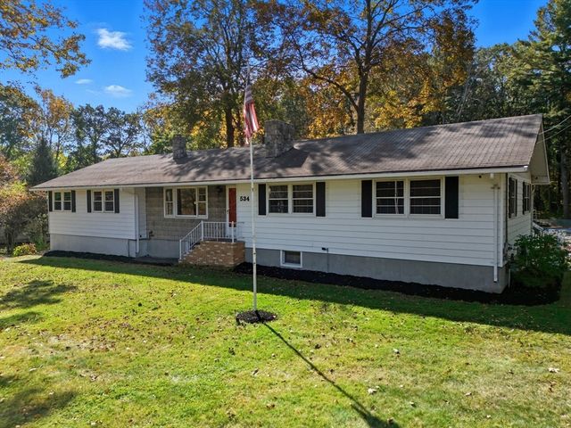 534 Forest St, Methuen, MA 01844