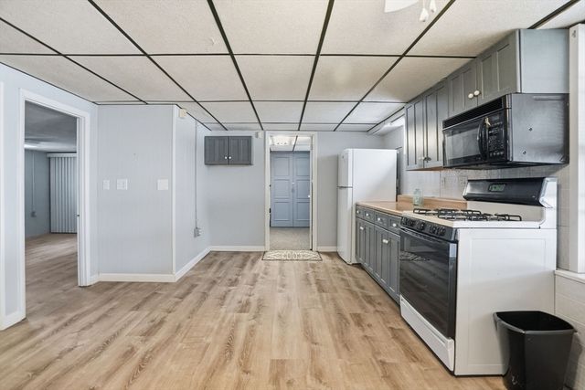 534 Forest St, Methuen, MA 01844