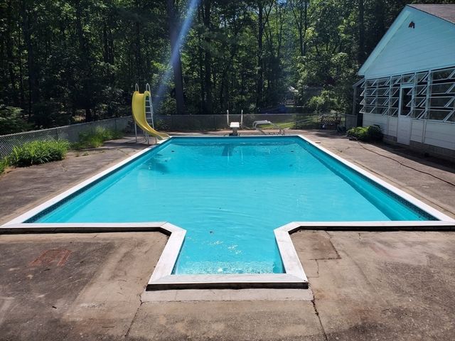 534 Forest St, Methuen, MA 01844