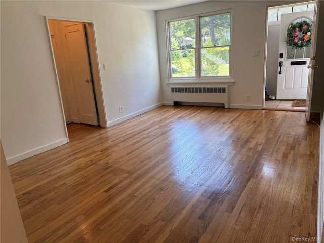52 L Glen Keith Road 52 L, Glen Cove, NY 11542