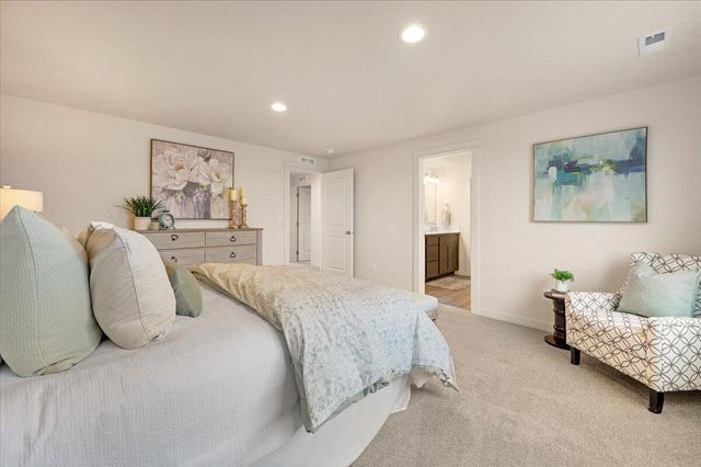 21519 OConnor Way 2, Bend, OR 97701