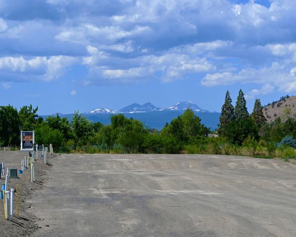 21519 OConnor Way 2, Bend, OR 97701