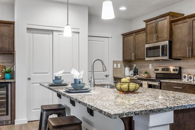 21519 OConnor Way 2, Bend, OR 97701