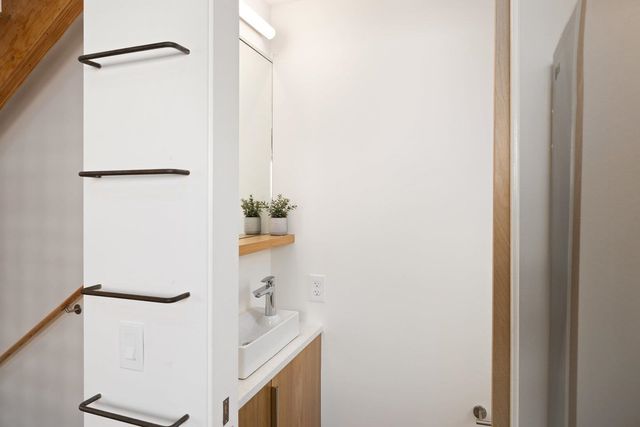 817 Jones, Berkeley, CA 94710