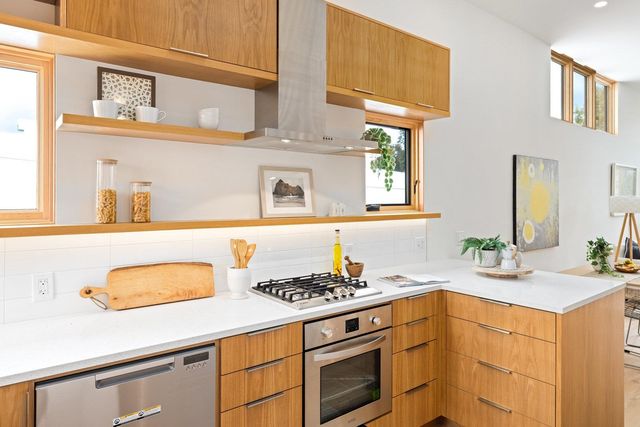 817 Jones, Berkeley, CA 94710