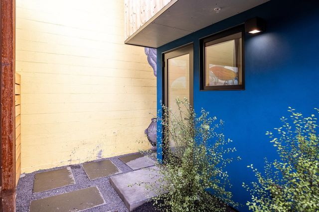 817 Jones, Berkeley, CA 94710