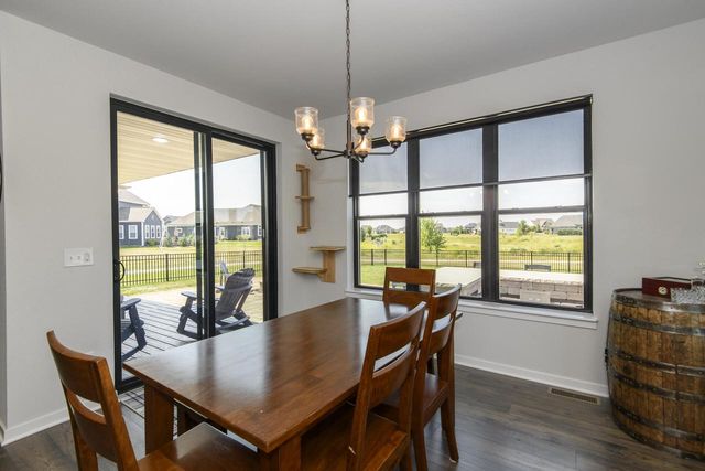35105 Castle Rock DRIVE, Oconomowoc, WI 53066
