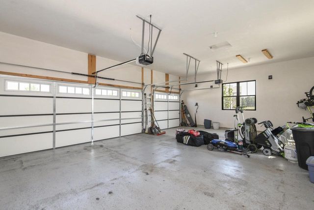 35105 Castle Rock DRIVE, Oconomowoc, WI 53066