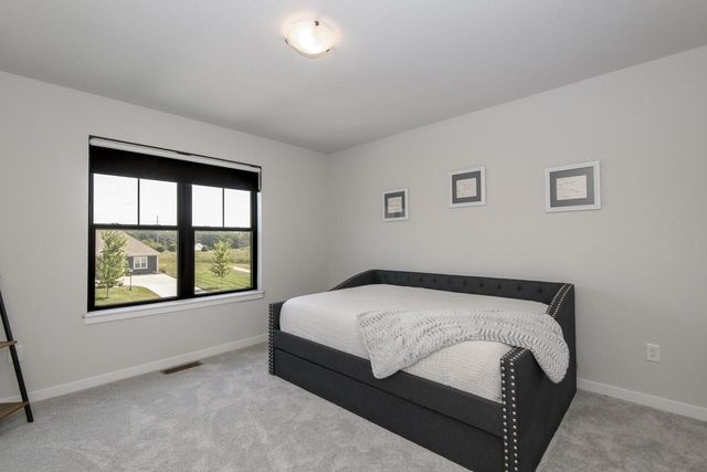 35105 Castle Rock DRIVE, Oconomowoc, WI 53066