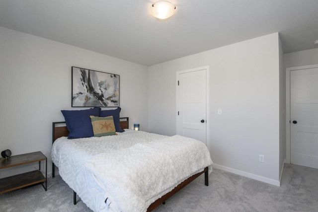 35105 Castle Rock DRIVE, Oconomowoc, WI 53066