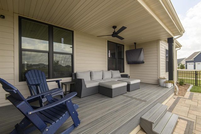 35105 Castle Rock DRIVE, Oconomowoc, WI 53066
