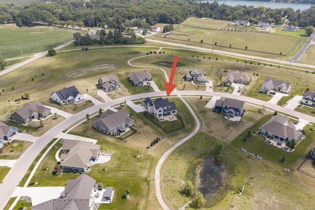 35105 Castle Rock DRIVE, Oconomowoc, WI 53066