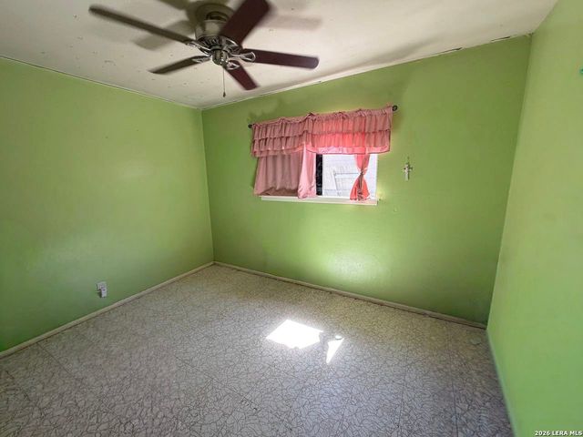 8238 Glen Boro, San Antonio, TX 78239