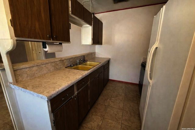 8238 Glen Boro, San Antonio, TX 78239