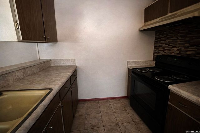 8238 Glen Boro, San Antonio, TX 78239