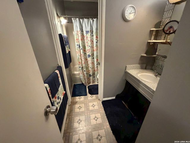 8238 Glen Boro, San Antonio, TX 78239