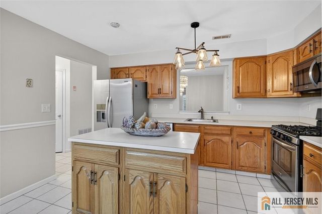 40 Rutland Lane 40B, Monroe, NJ 08831