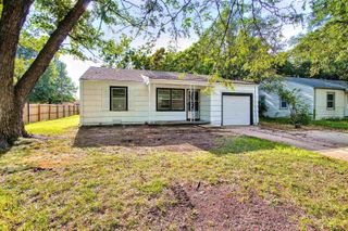 1053 S Christine St, Wichita, KS 67218