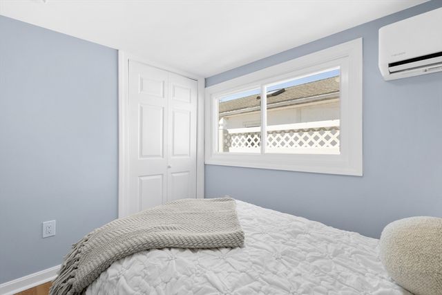 6 Wildwood Ave, Wareham, MA 02571