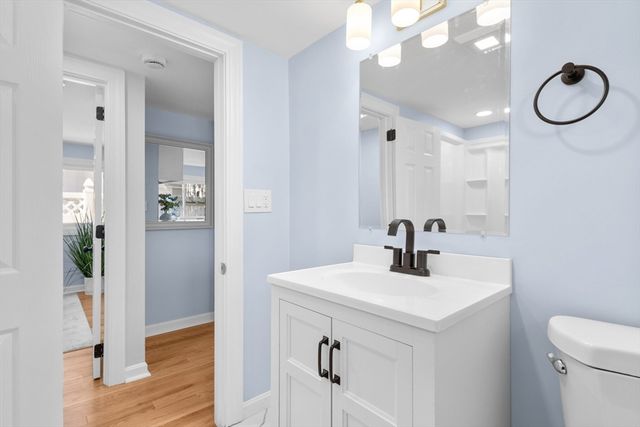 6 Wildwood Ave, Wareham, MA 02571