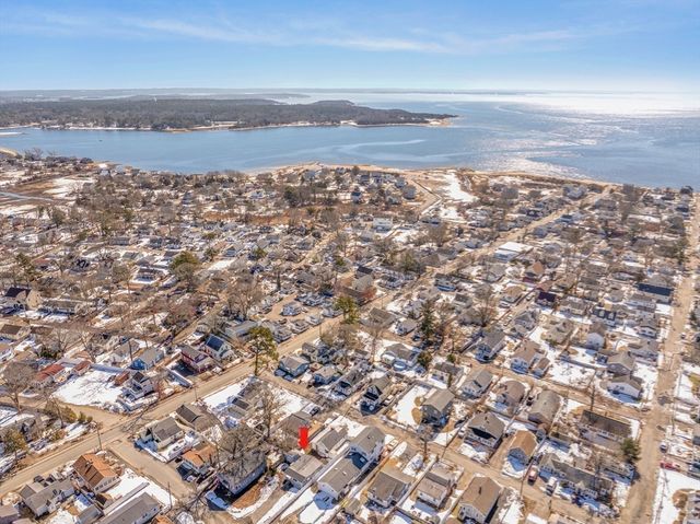 6 Wildwood Ave, Wareham, MA 02571