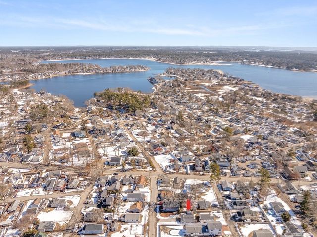 6 Wildwood Ave, Wareham, MA 02571