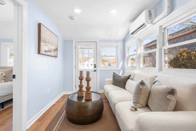 6 Wildwood Ave, Wareham, MA 02571