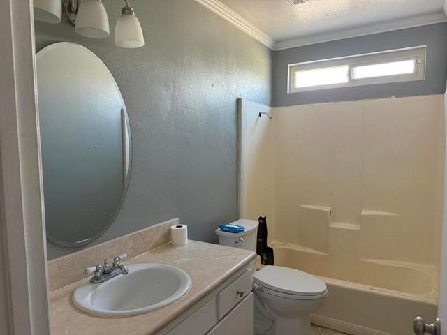 51890 Avenida Villa, La Quinta, CA 92253