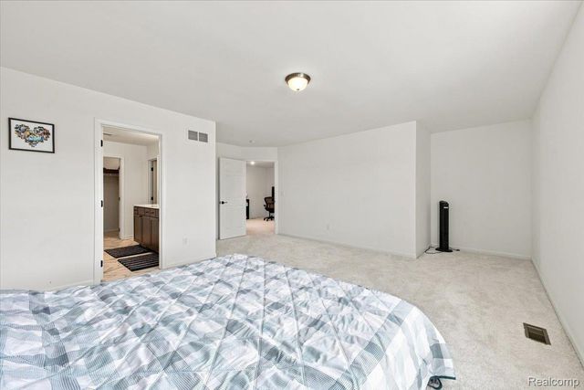 58802 Falabella Drive, Lyon Charter Township, MI 48178