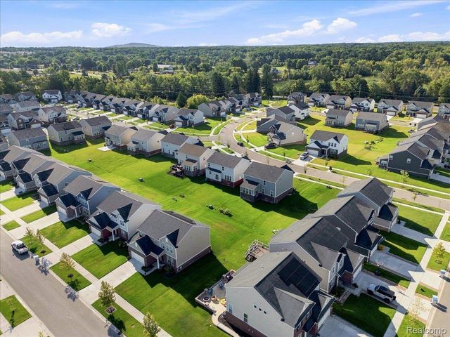 58802 Falabella Drive, Lyon Charter Township, MI 48178