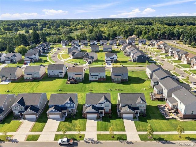 58802 Falabella Drive, Lyon Charter Township, MI 48178