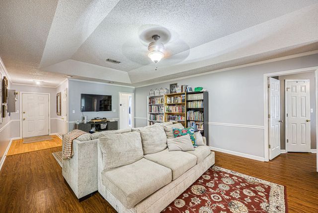 408 Darlington Cir, Dothan, AL 36301