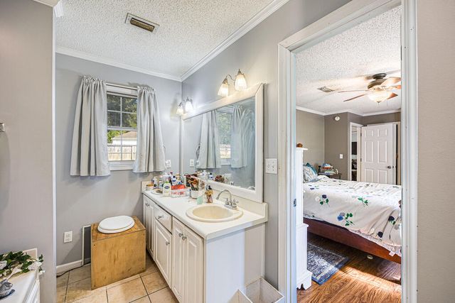 408 Darlington Cir, Dothan, AL 36301