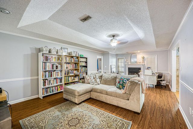 408 Darlington Cir, Dothan, AL 36301