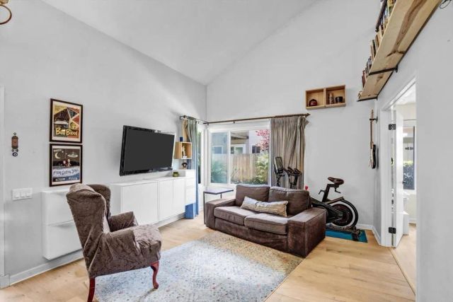 10861 Caravelle Place, San Diego, CA 92124