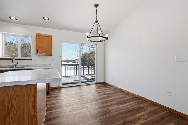 2064 PRAIRIE MEADOW DRIVE, Kronenwetter, WI 54455