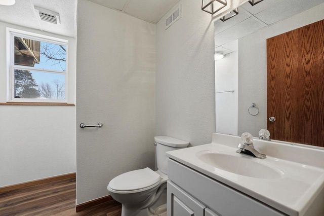 2064 PRAIRIE MEADOW DRIVE, Kronenwetter, WI 54455