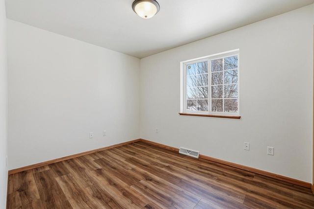 2064 PRAIRIE MEADOW DRIVE, Kronenwetter, WI 54455