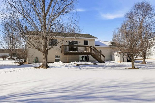 2064 PRAIRIE MEADOW DRIVE, Kronenwetter, WI 54455