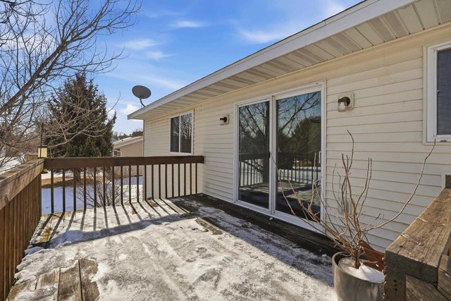 2064 PRAIRIE MEADOW DRIVE, Kronenwetter, WI 54455