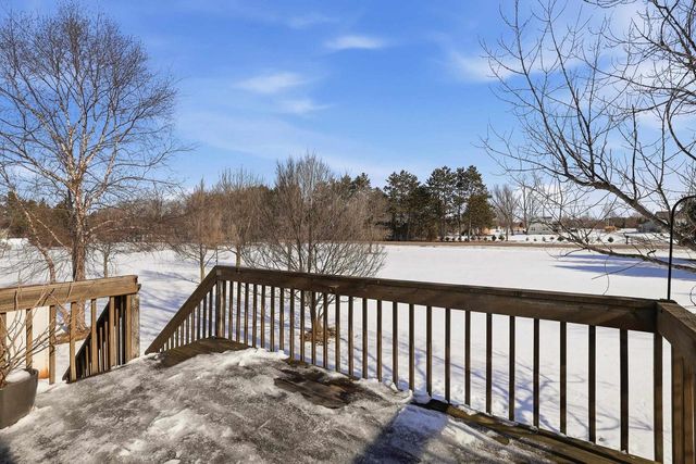 2064 PRAIRIE MEADOW DRIVE, Kronenwetter, WI 54455