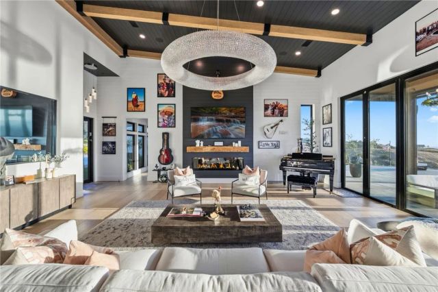 40371 Scanlon Road, Temecula, CA 92592