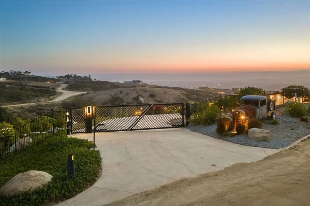 40371 Scanlon Road, Temecula, CA 92592