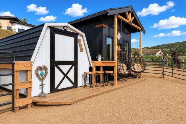 40371 Scanlon Road, Temecula, CA 92592