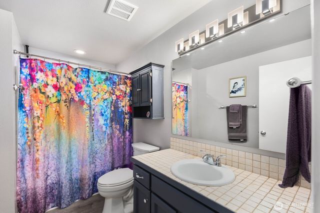 28919 211th Avenue SE, Kent, WA 98042